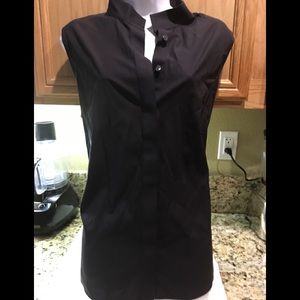 Talbots sleeveless button up blouse